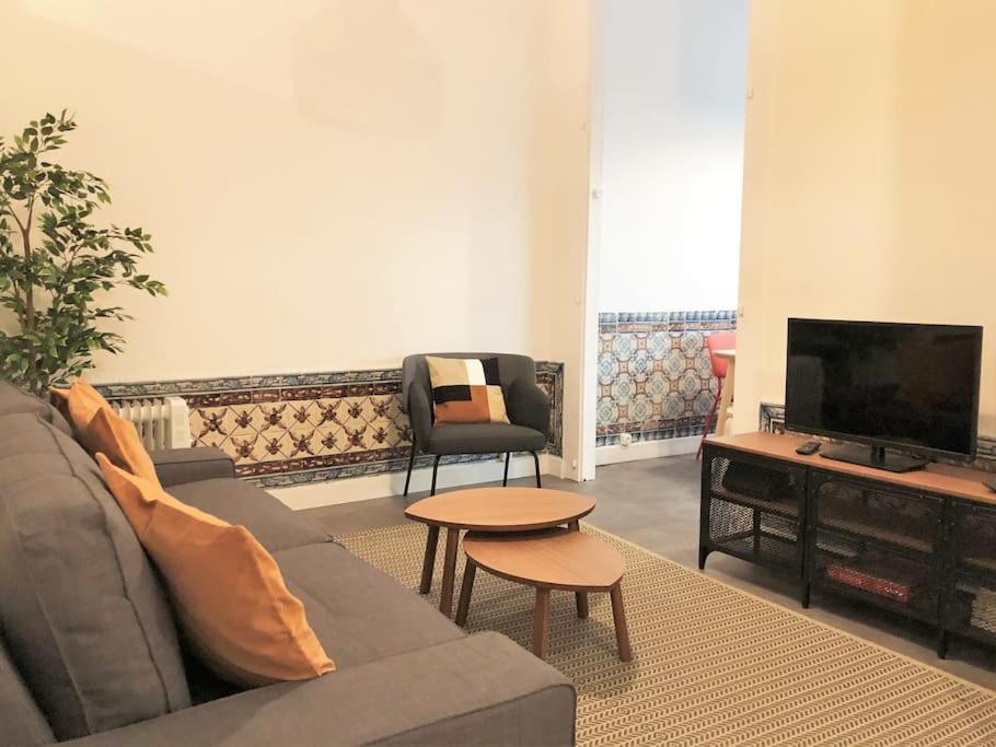 Apartamento Sj1d Heart Of Baixa With New A/c * Stylish *