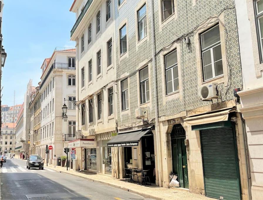 Apartamento Sj1d Heart Of Baixa With New A/c * Stylish *